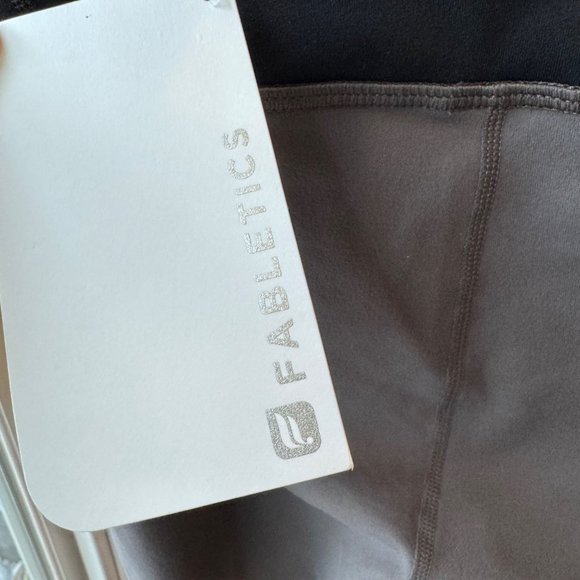 Fabletics Salar Powerhold Fold Over Capri Leggings Gray Size XS 4 NEW NWT - Picture 8 of 10